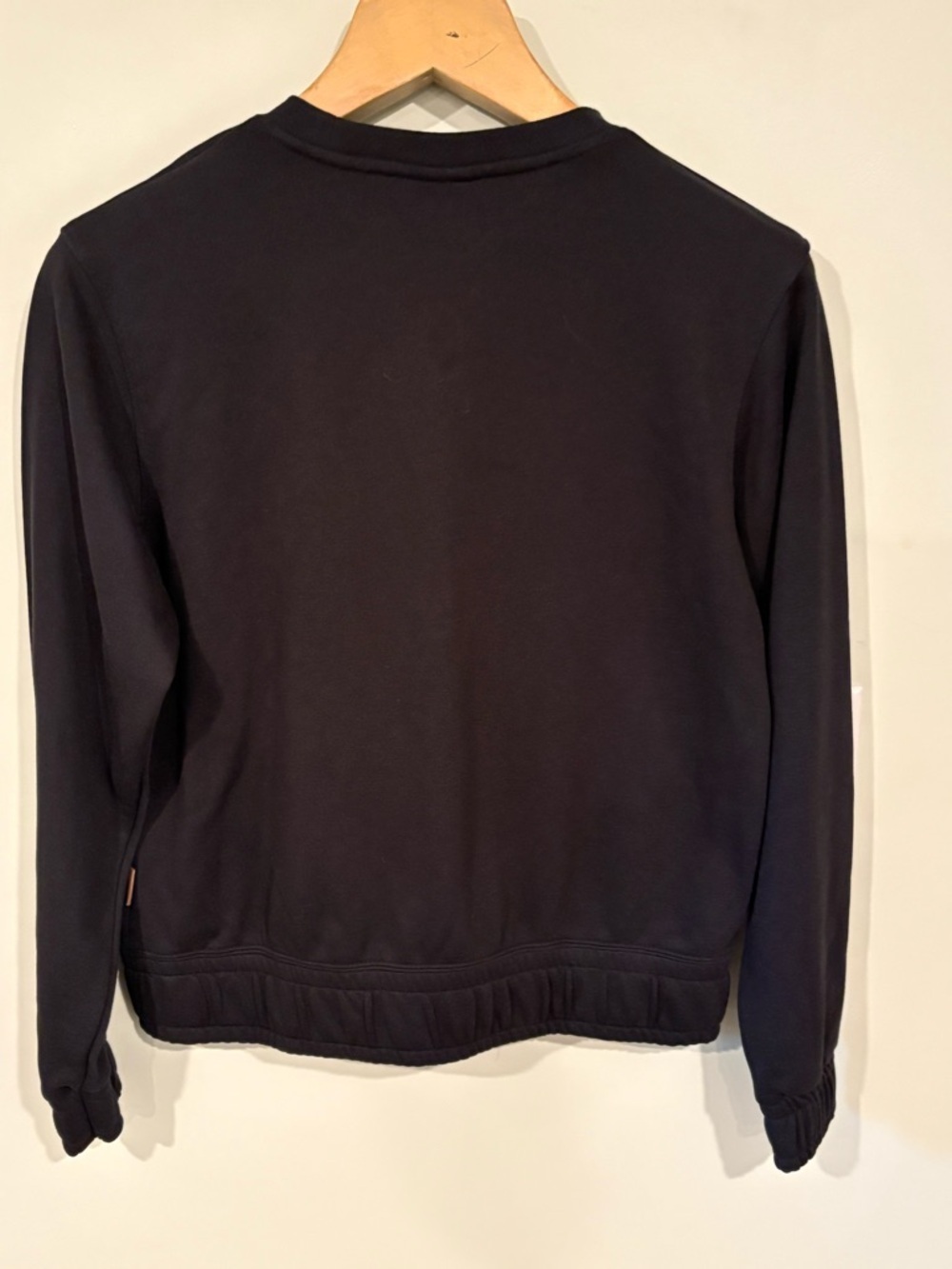 Nike Women’s Black Pullover Sweatshirt “Oversized Fit” - Picture 8 of 10